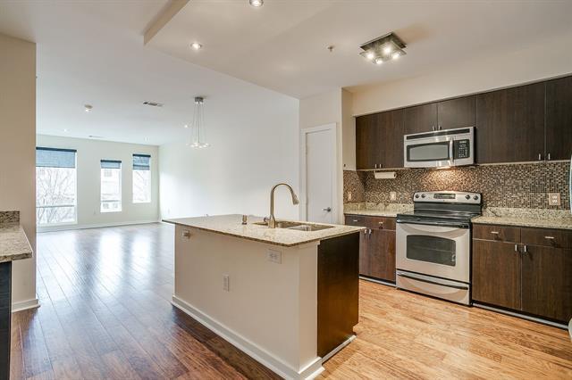 Foto del edificio - 4107 Bowser Ave