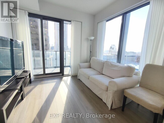 Building Photo - 8 Cumberland St