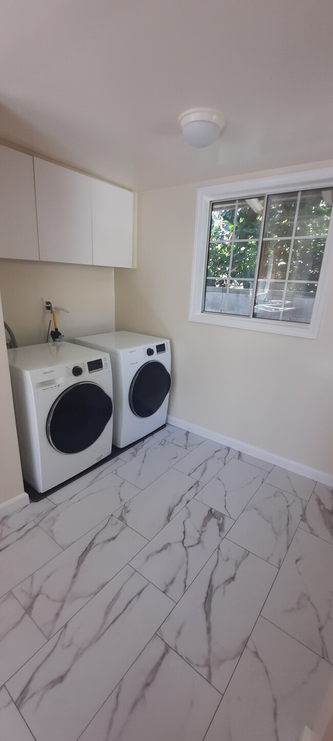 Laundry - 786 Boylston St