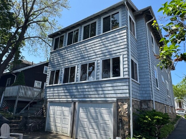 Building Photo - 83 Greaton Rd