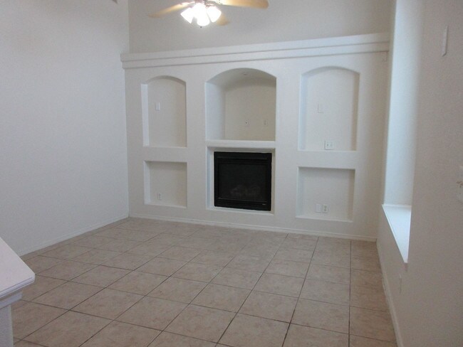 Building Photo - 14025 Tierra Yukon Ln