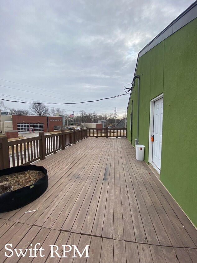 11103 N Nashua Dr, Kansas City, MO 64155 Townhome Rentals in Kansas