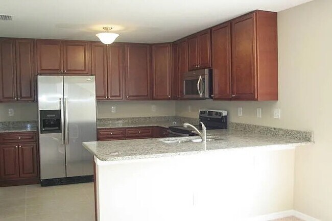 Foto del edificio - 31046 Temple Stand Ave