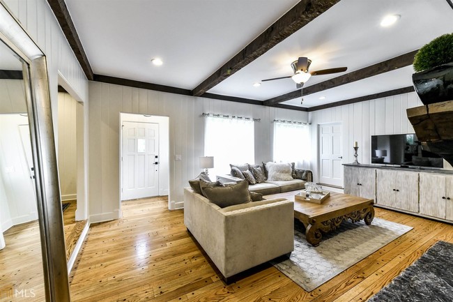 Foto del edificio - 3626 Kingsboro Rd NE