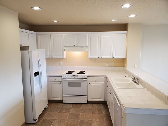 Foto del edificio - $500 off first full month!!! Lovely Two St...