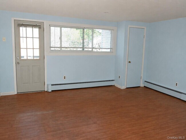 Foto del edificio - 36 Burr Rd