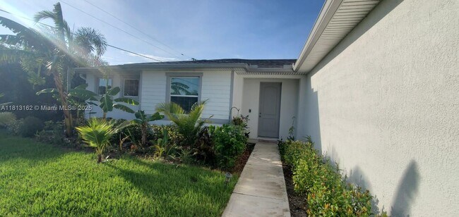 Foto del edificio - 872 SW Harvard Rd