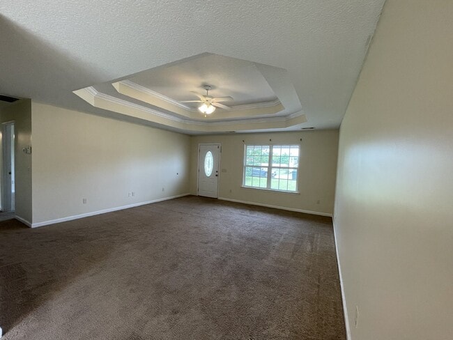 Building Photo - House for Rent