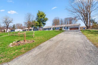 Building Photo - 49 Clover Hill Dr