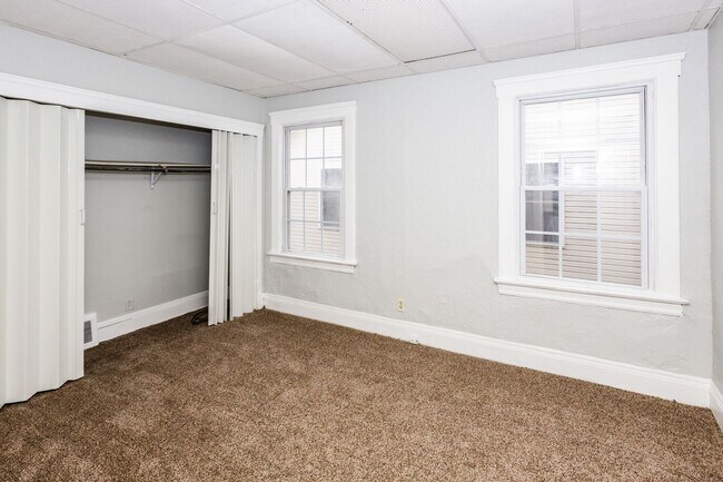 Foto del edificio - 9903 Sladden Ave