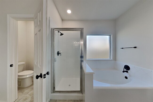 Foto del edificio - 2222 Princess Snow Cir