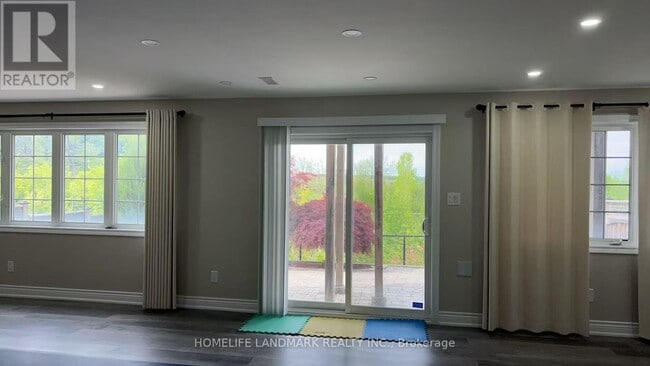 Building Photo - 122 Santa Amato Crescent