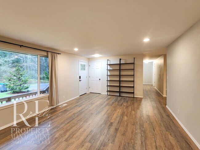 Building Photo - Private Half-Acre Retreat with Creek, Fire Pit & Expansive Bonus Space