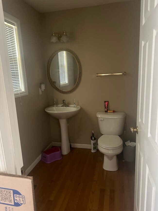 Foto del edificio - 914 Switchgrass Ln