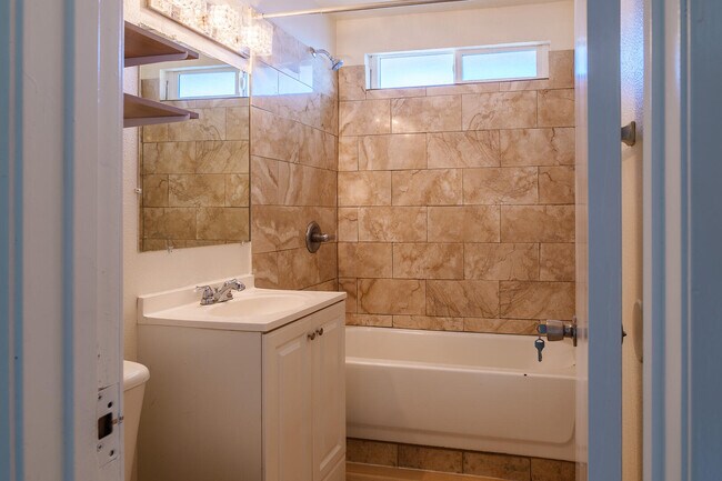 Building Photo - 50740 Cll Mendoza