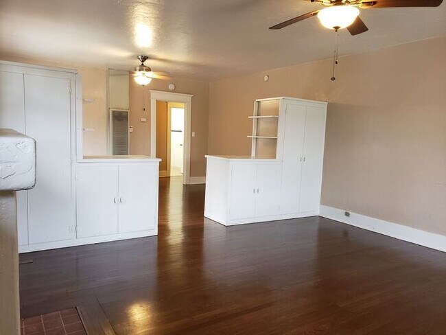 Building Photo - Holiday Special $1000 REBATE Craftsman sty...