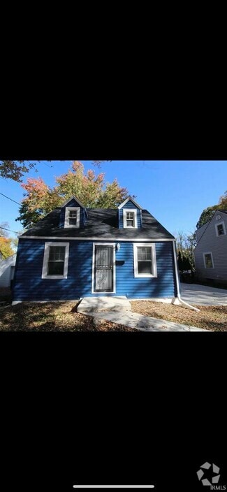 Building Photo - 2527 Princeton Ave
