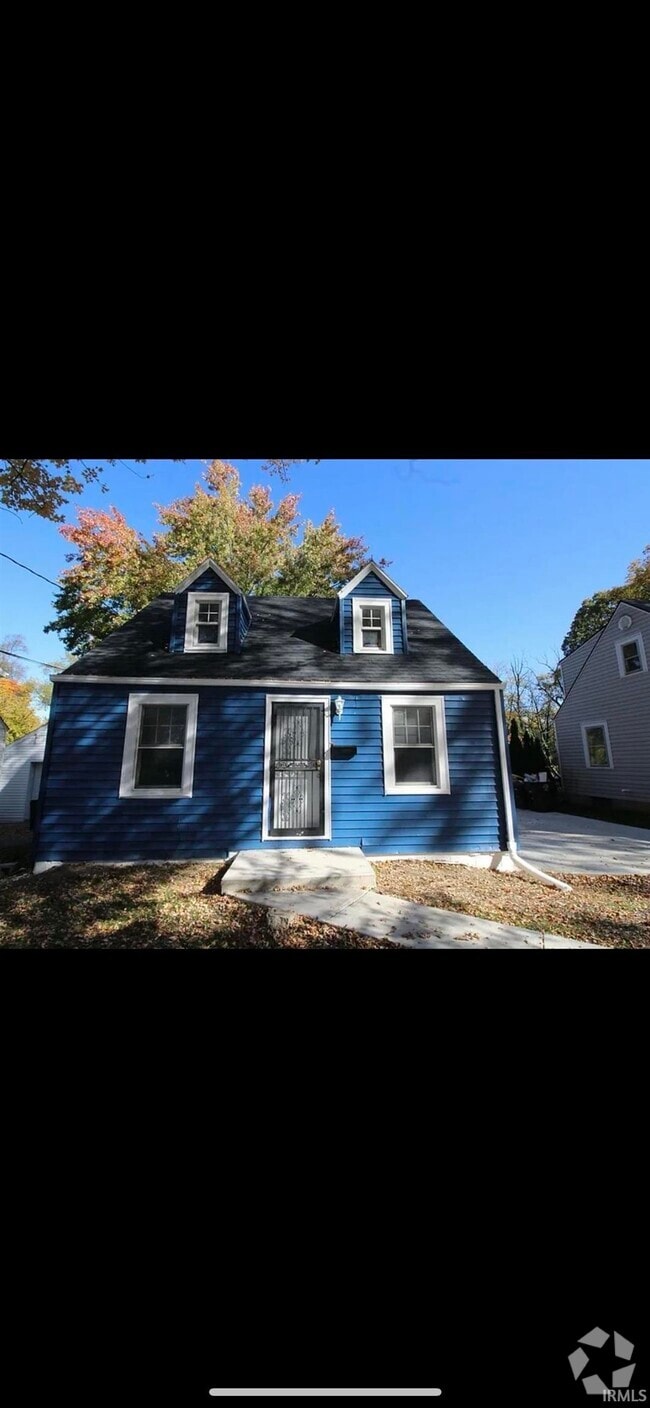 Building Photo - 2527 Princeton Ave