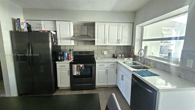 Foto del edificio - 2 bedroom in Miami FL 33161