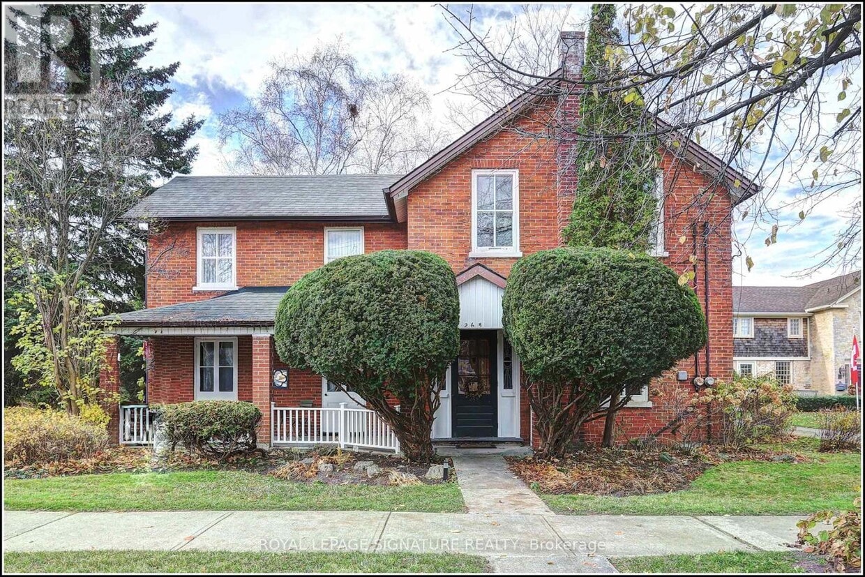 Primary Photo - 265 College St