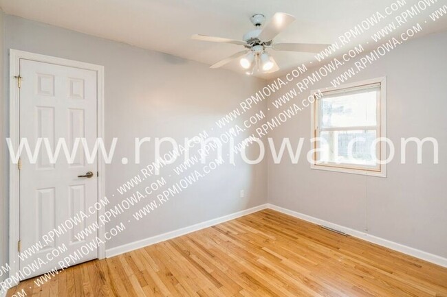 Foto del edificio - 221 SW Scott St