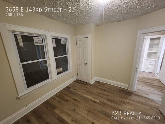 Building Photo - 3658 E 143rd St