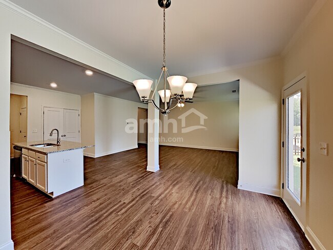 Foto del edificio - 612 Woodall Road