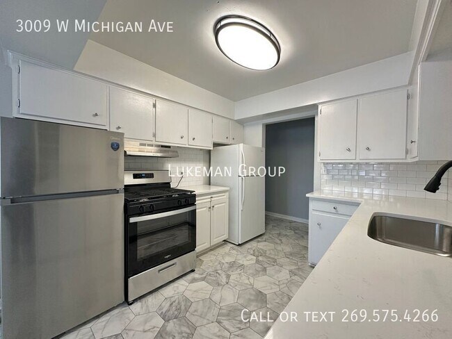 Foto del edificio - 3009 W Michigan Ave
