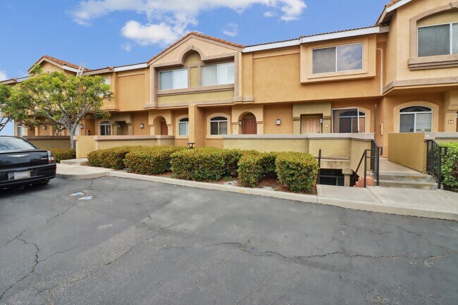 Building Photo - 30902 Clubhouse Dr