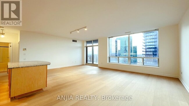 Building Photo - 33 Sheppard Ave E