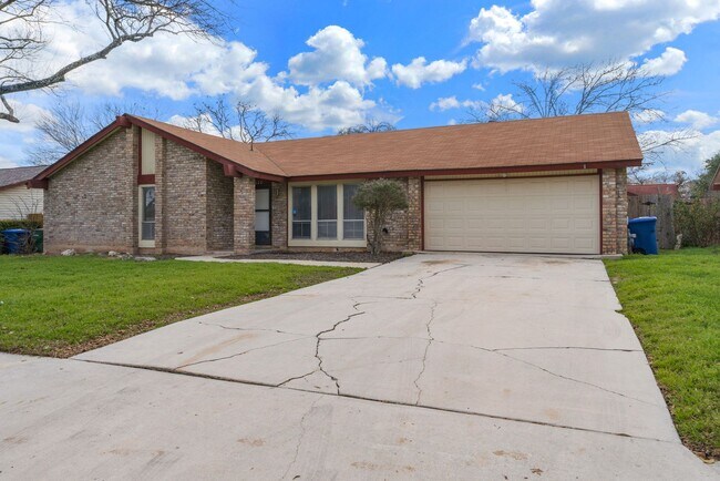 Foto del edificio - 4 Bedroom/2 Bath home in Woodstone Subdivi...