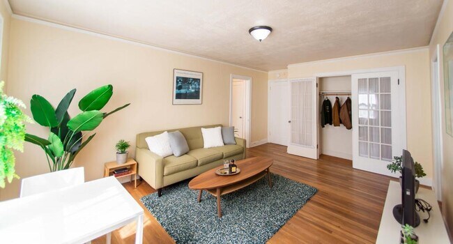 Building Photo - Marwood Apartments - Room for rent