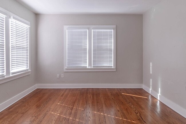 Foto del edificio - Beautiful Remodeled 1BD/1BTH Home In Crest...