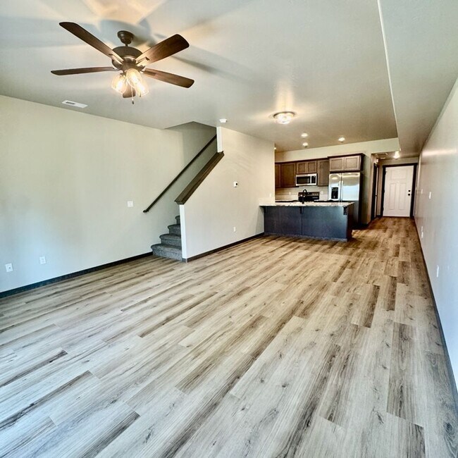 Foto del edificio - Brand new Townhome in heart of Rathdrum