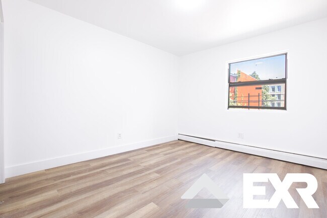 Building Photo - 11 Hunterfly Pl