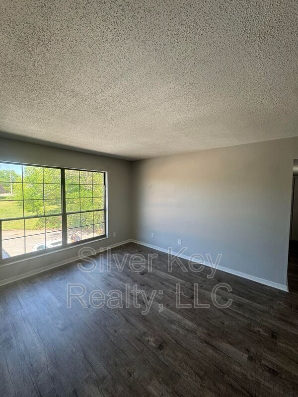 Foto del edificio - 311 Sunset Dr