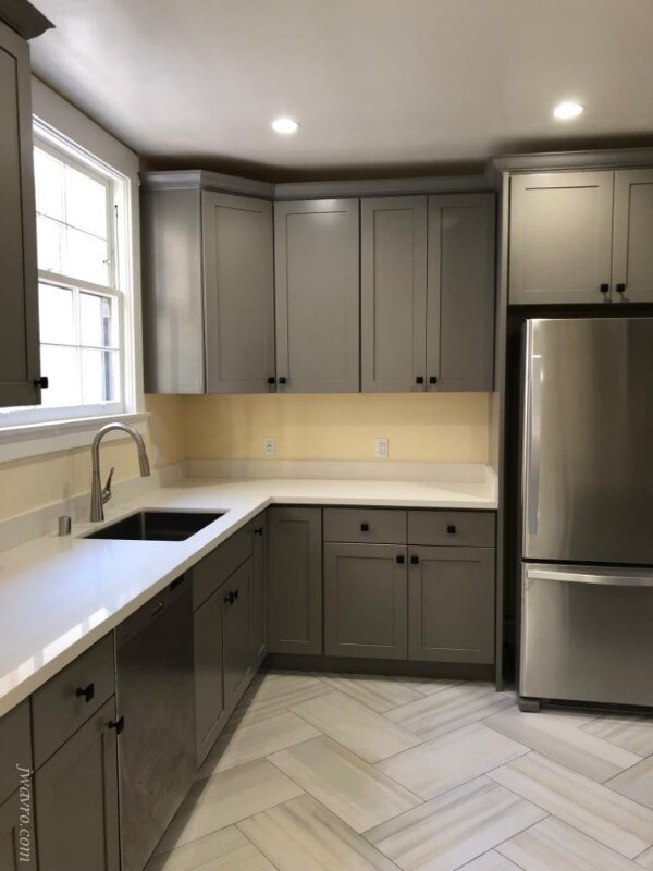 Building Photo - 559 Ulloa St