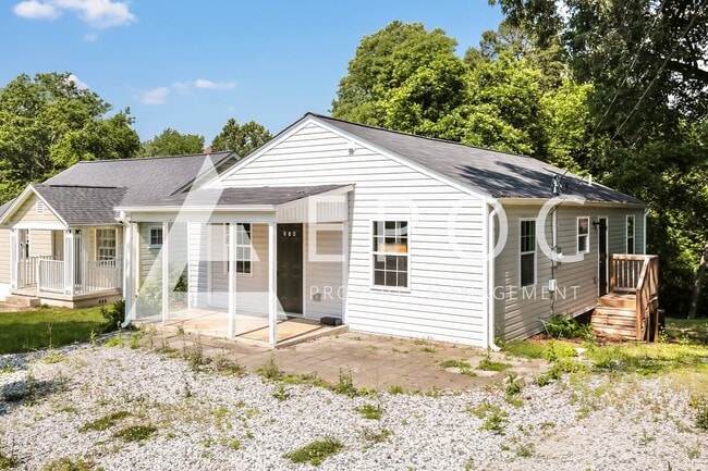 Building Photo - 314 Sunset Dr