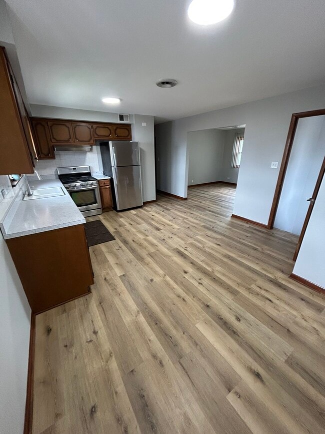 Foto del edificio - 105 E 24th St