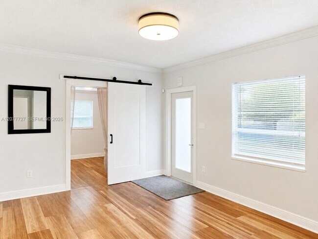 Building Photo - 6566 SW 52nd Ter