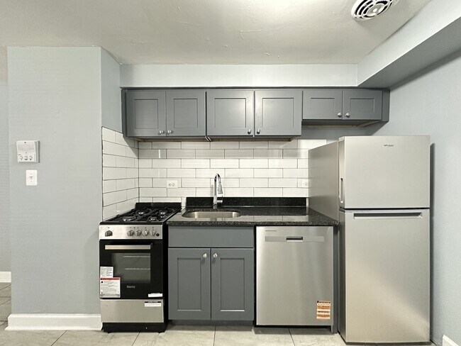 Foto del edificio - 6725 N California Ave