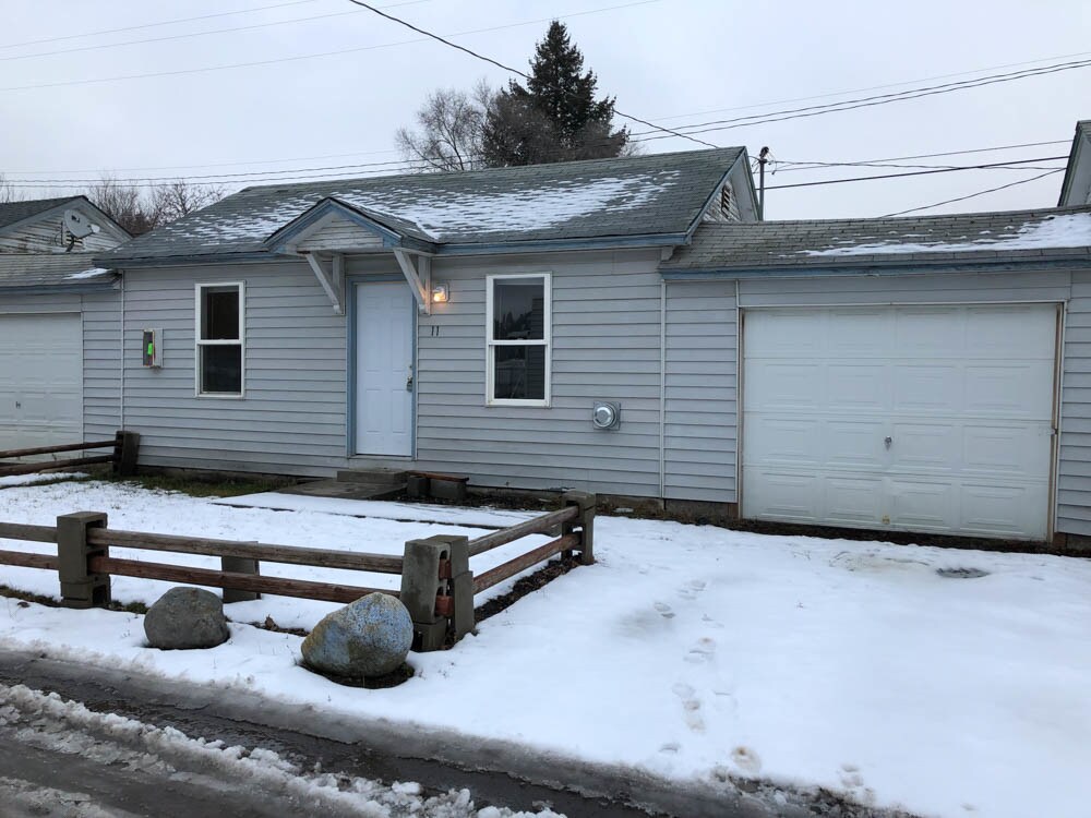 Primary Photo - 13615 E Trent Ave