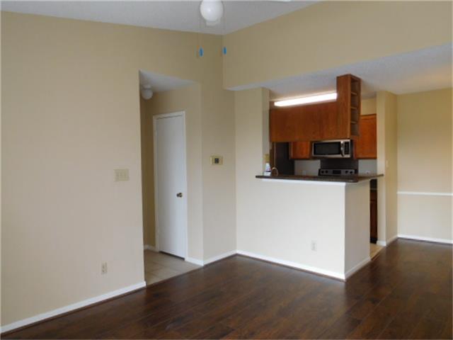 Foto del edificio - 2121 Hepburn St