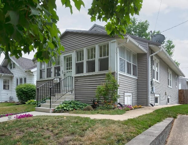 Building Photo - 1520 Forest Ave