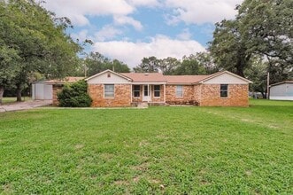 Building Photo - 151 Pr 1307