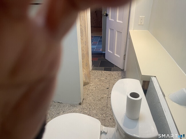 Building Photo - 1633 Main St N