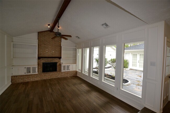 Building Photo - 14314 Piping Rock Ln
