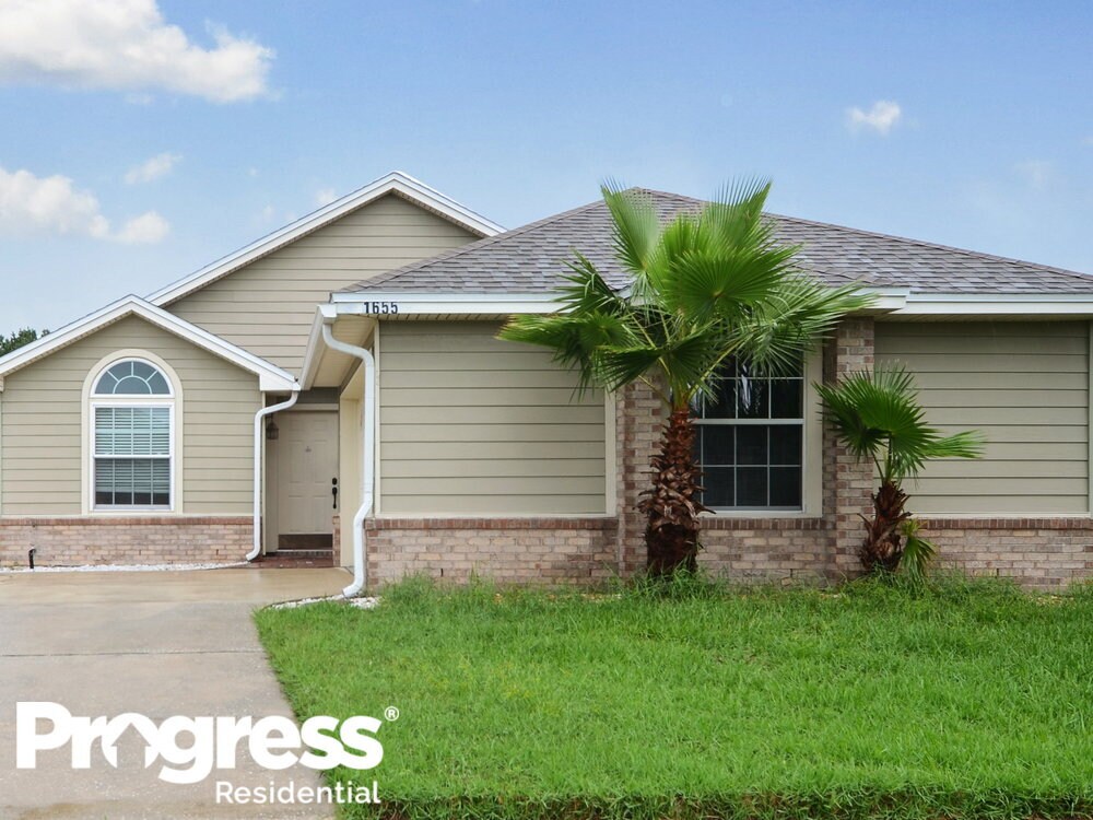 Primary Photo - 1655 Hudderfield Cir E