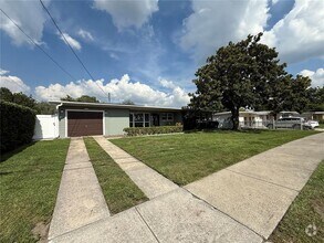 Building Photo - 707 Engel Dr