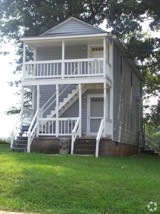 Building Photo - 1403-1403 Underwood Ave